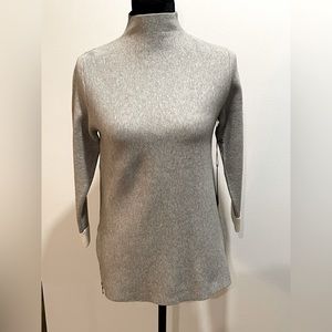 Tahari Top Mock Turtleneck Size Small Gray